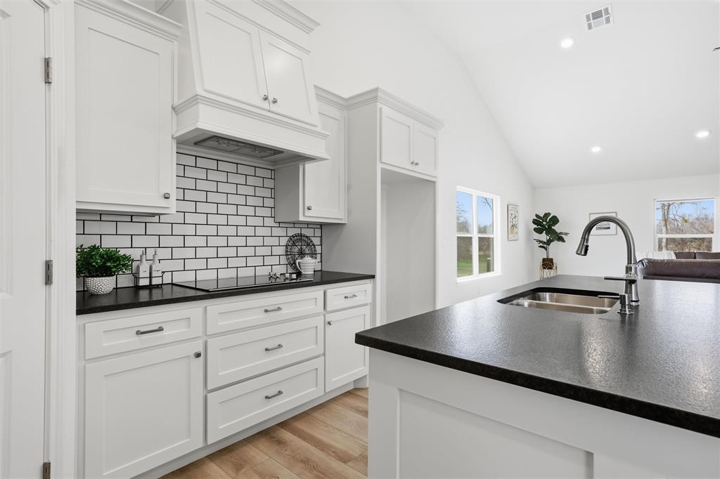 2303 Pilgrim Lane - Photo 12