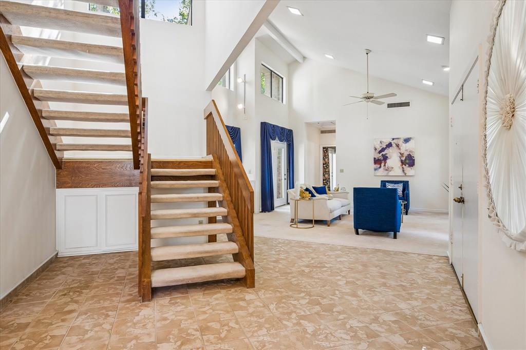 2926 N Saint Andrews Drive - Photo 11