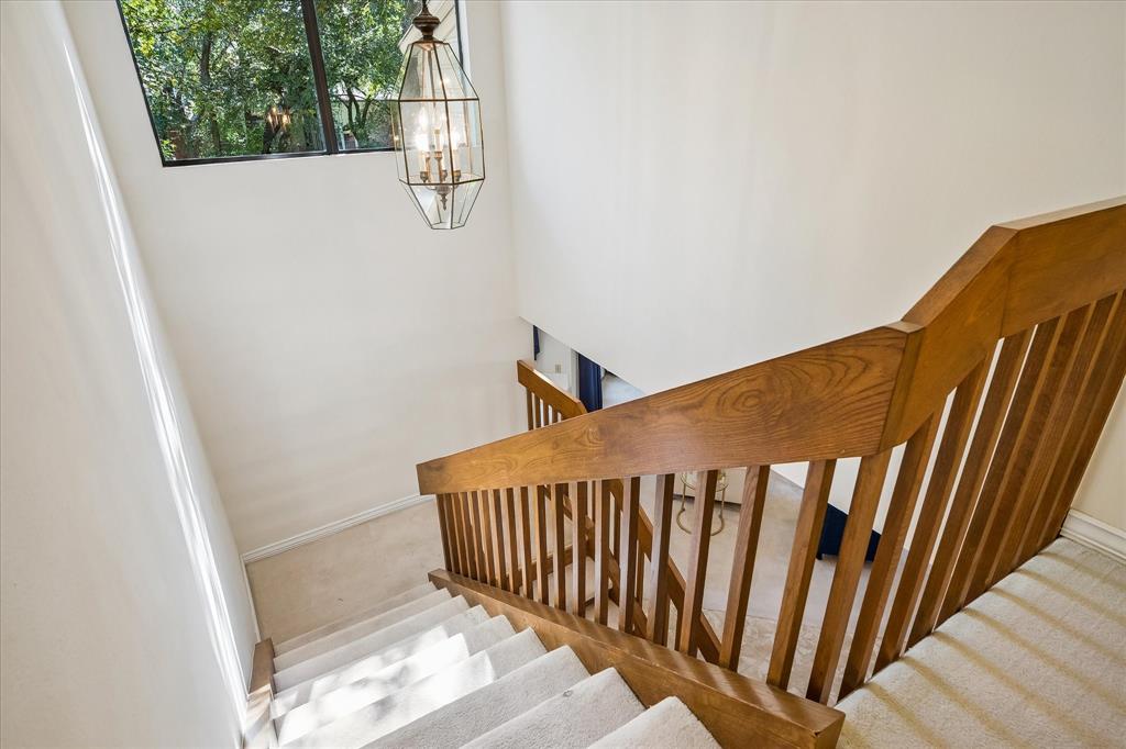 2926 N Saint Andrews Drive - Photo 12