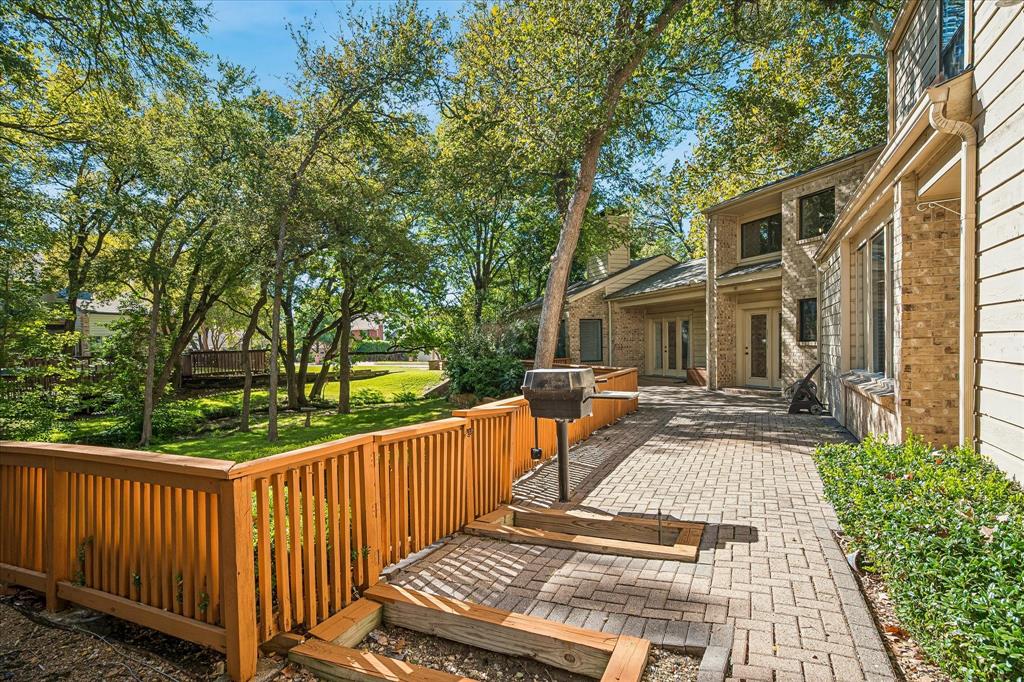 2926 N Saint Andrews Drive - Photo 9