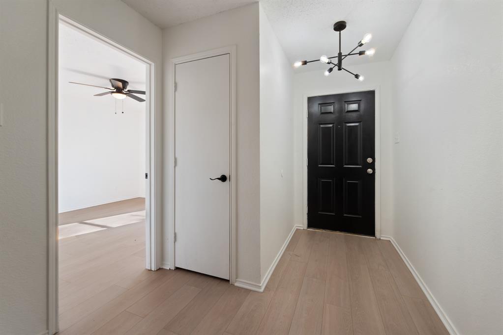 248 Meadowcrest Drive - Photo 2