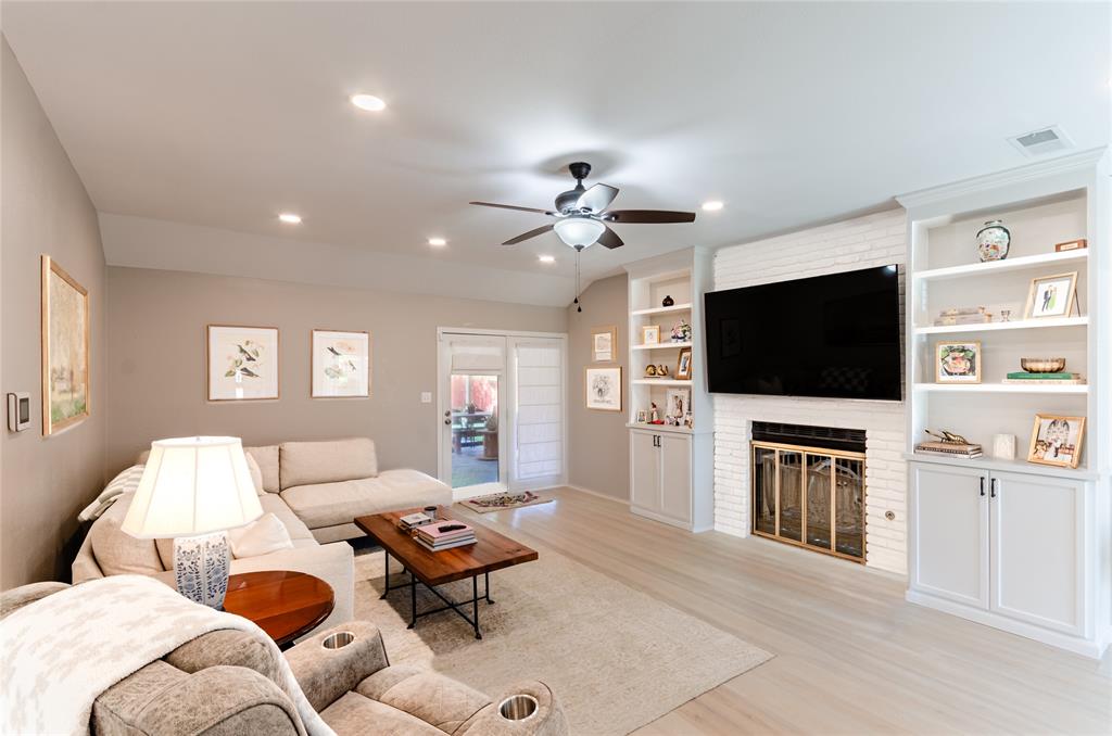 703 Willow Brook Drive - Photo 3