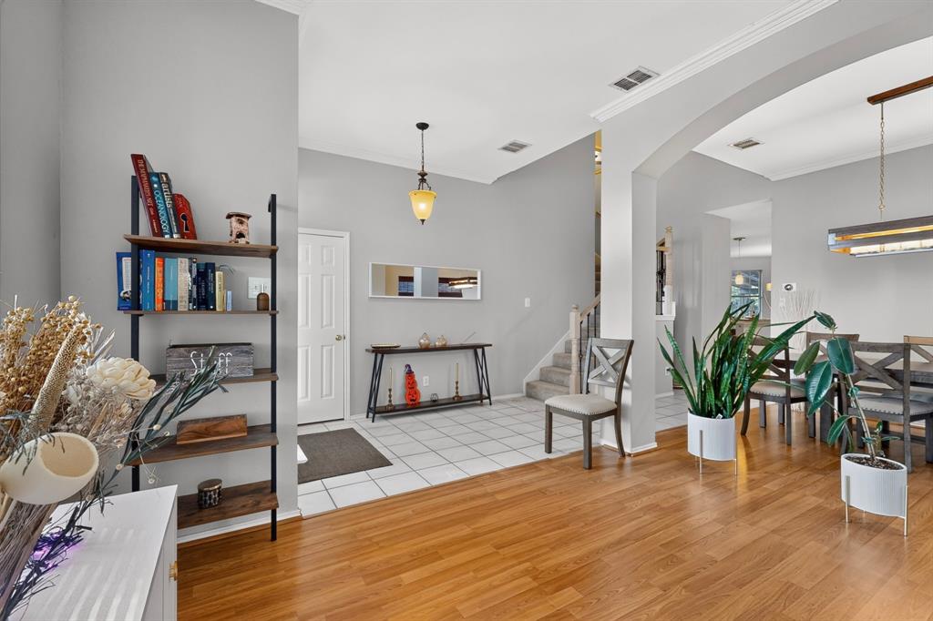 2109 Wentworth Drive - Photo 6