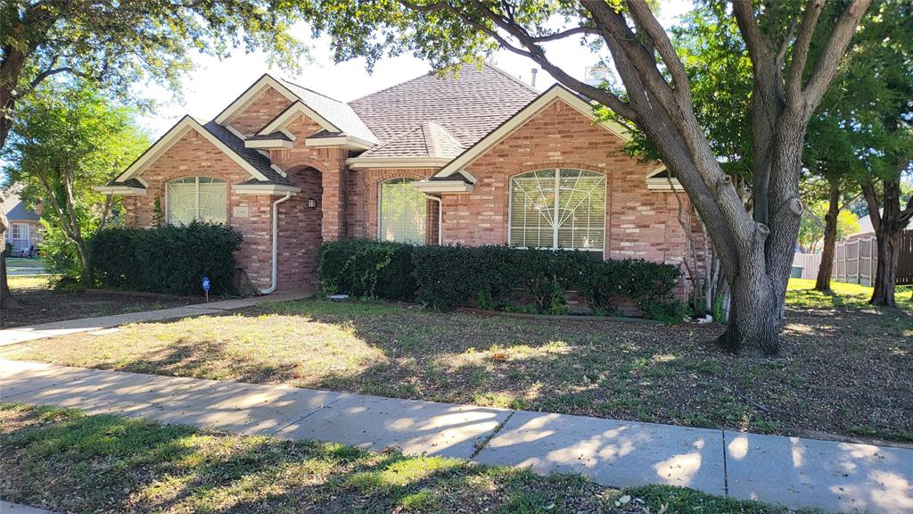 1000 Dartmouth Drive - Photo 1