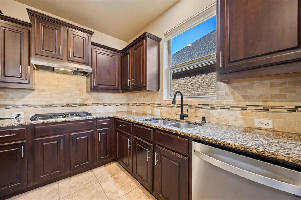 7520 Guadalupe Way - Photo 8