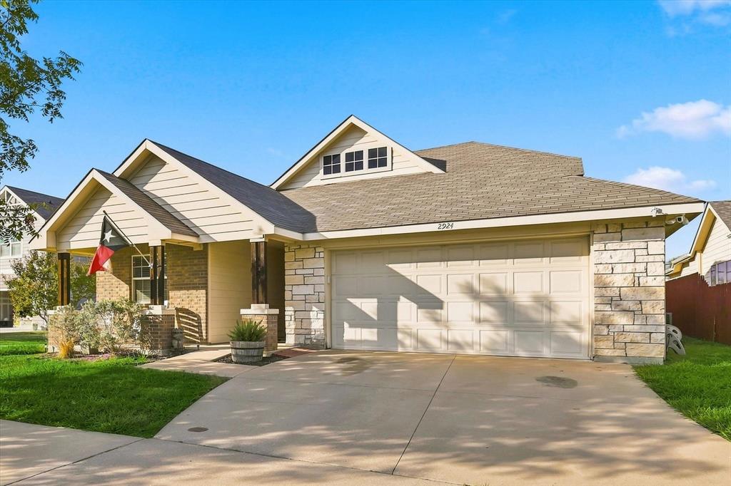 2924 Englefield Green - Photo 1