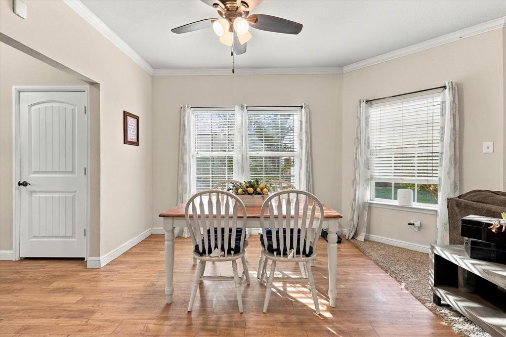 2924 Englefield Green - Photo 9