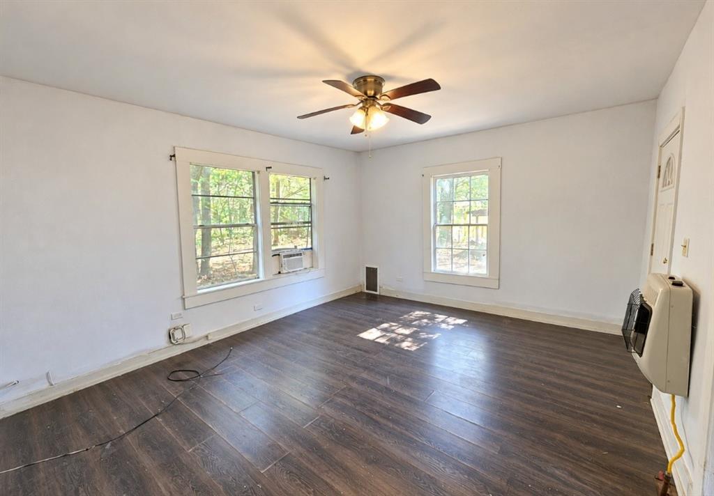 109 County Road 4835 - Photo 13