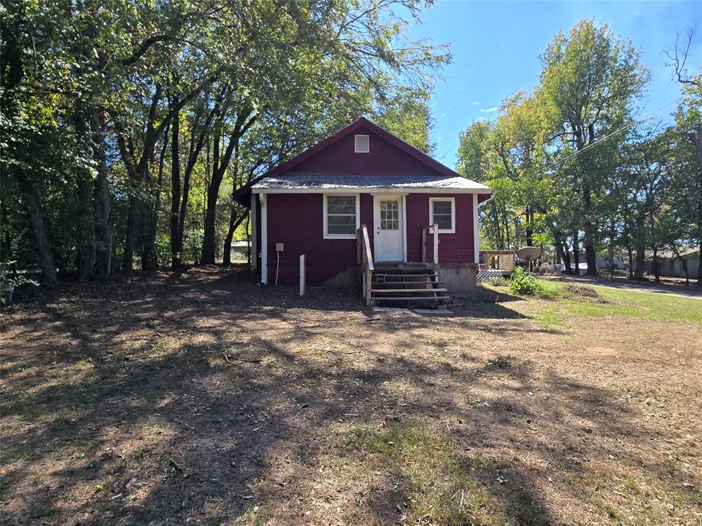 109 County Road 4835 - Photo 4