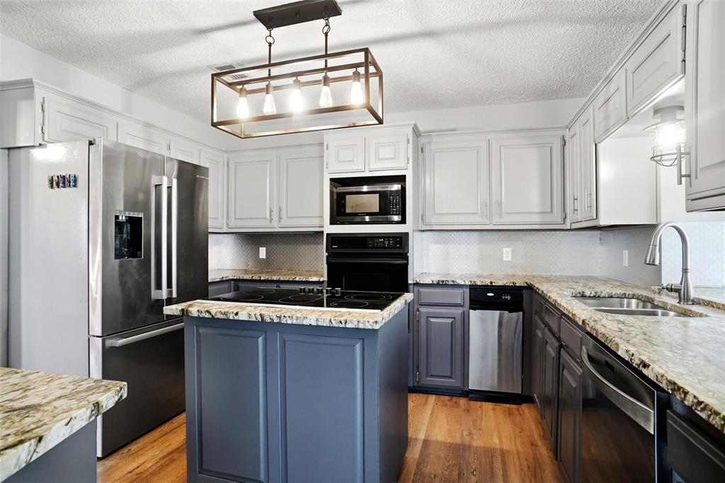 1556 Woodbee Court - Photo 5