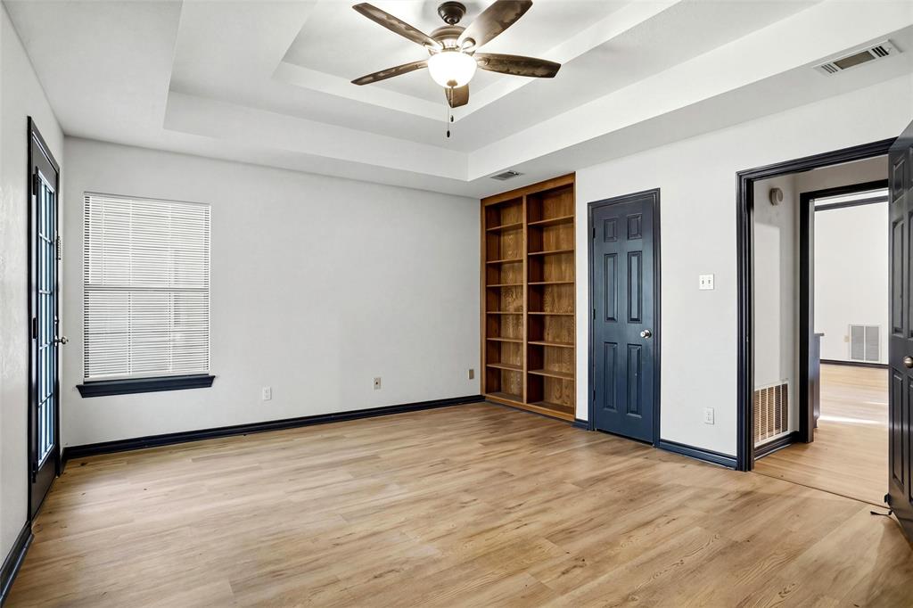 1556 Woodbee Court - Photo 6