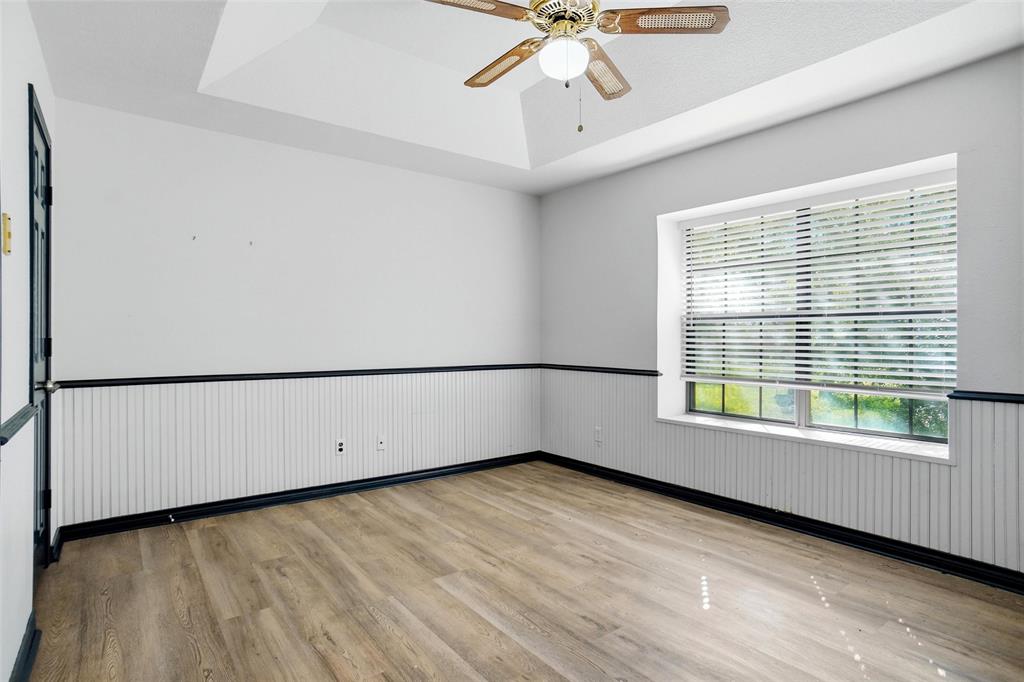 1556 Woodbee Court - Photo 9