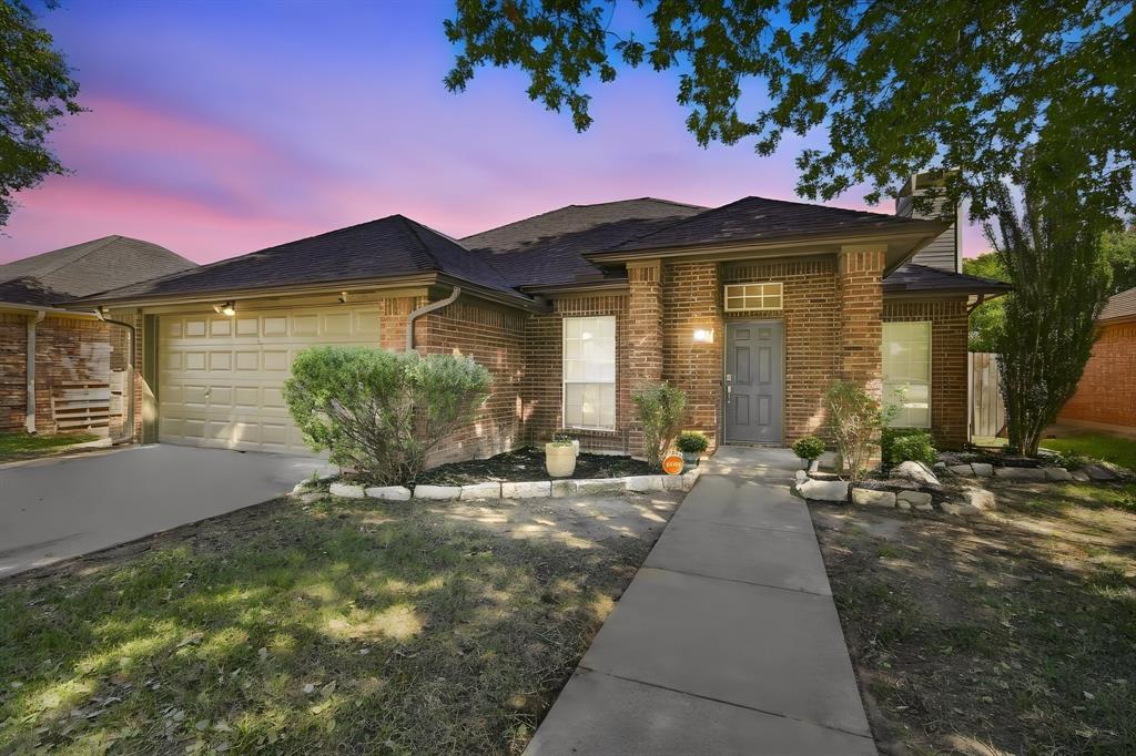 806 Oak Drive - Photo 2