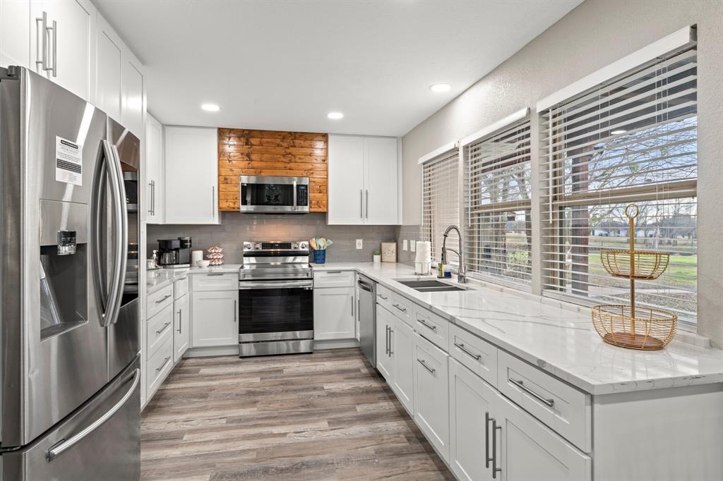 8862 County Road 4028 - Photo 6