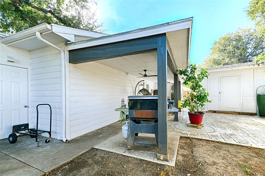 405 Vicki Street - Photo 27