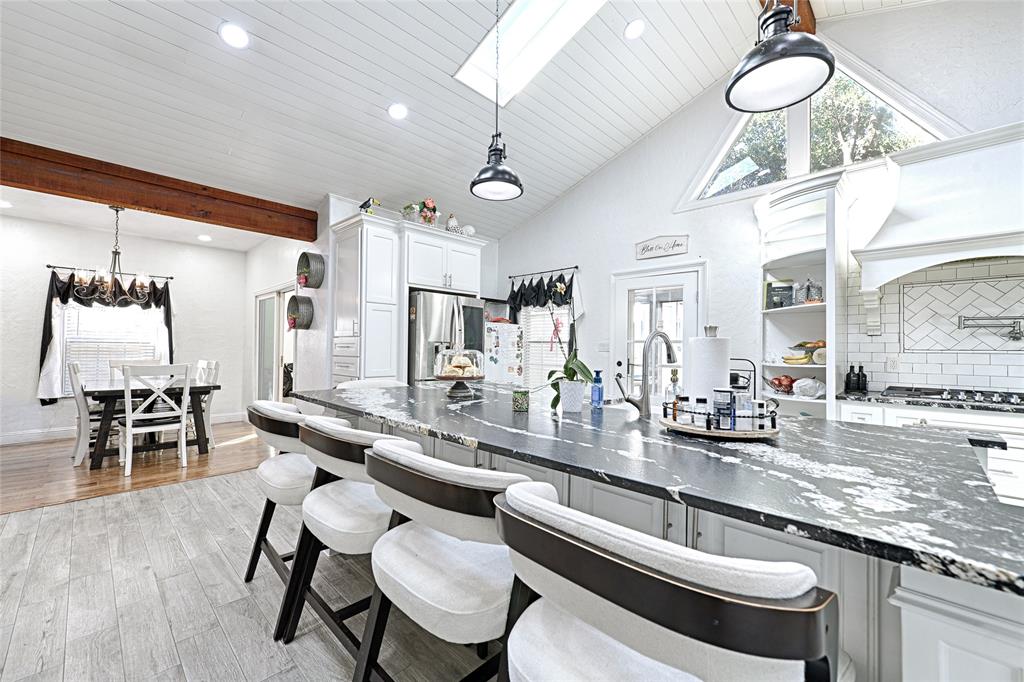 405 Vicki Street - Photo 9