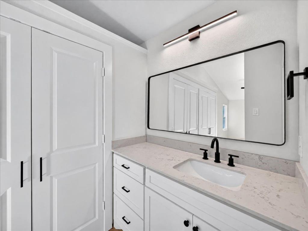 5502 Bainbridge Drive - Photo 14
