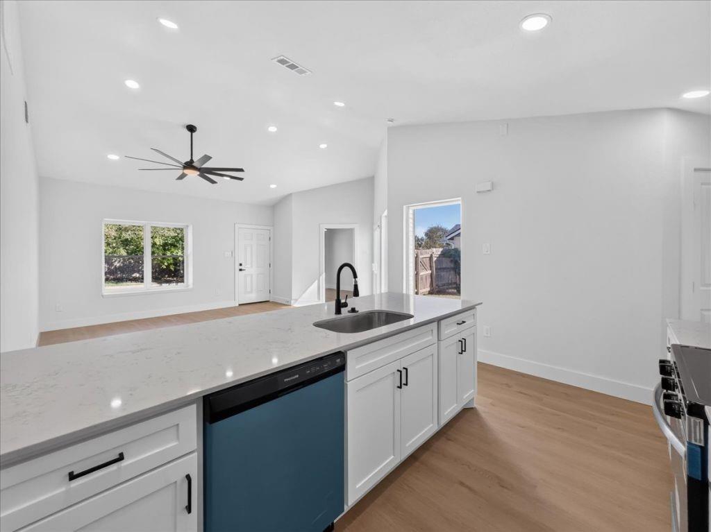 5502 Bainbridge Drive - Photo 3