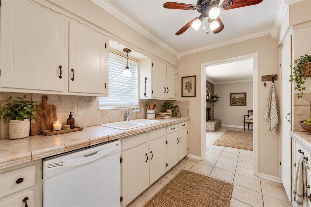 5613 Wimbleton Way - Photo 15