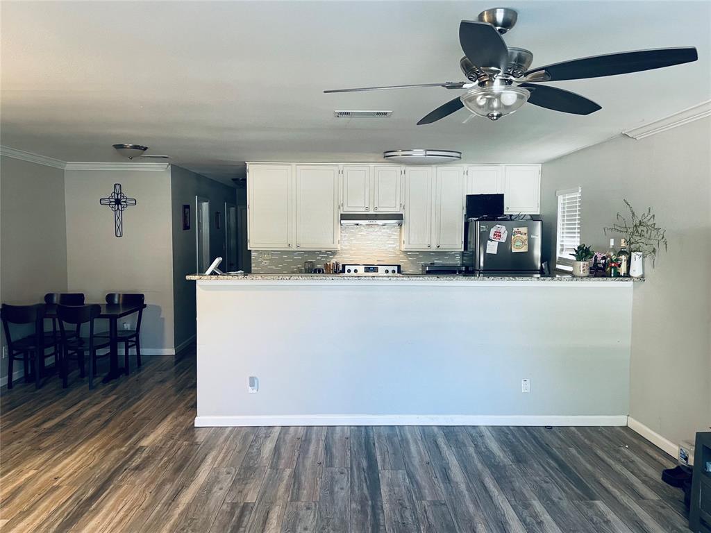 706 E High Street - Photo 2