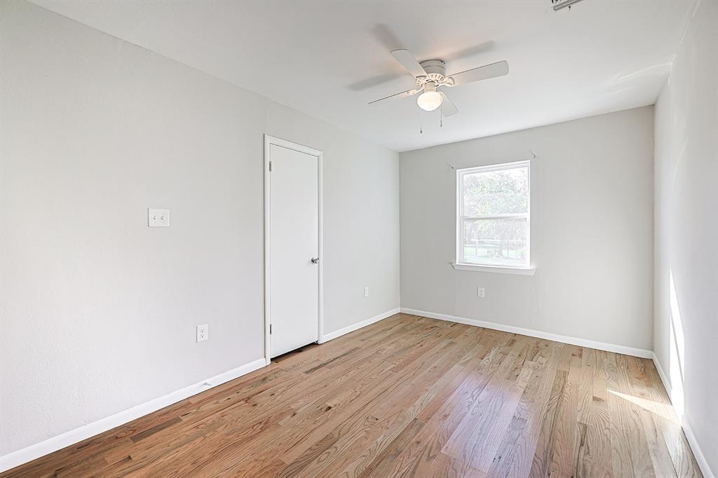 305 W Thomas Street - Photo 12