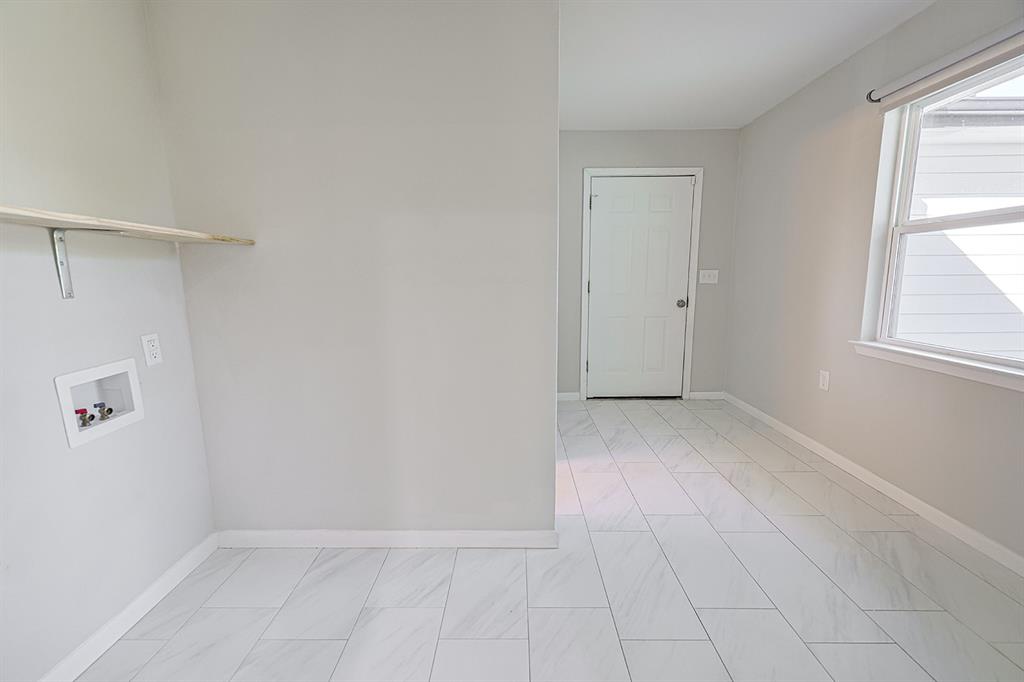 305 W Thomas Street - Photo 13