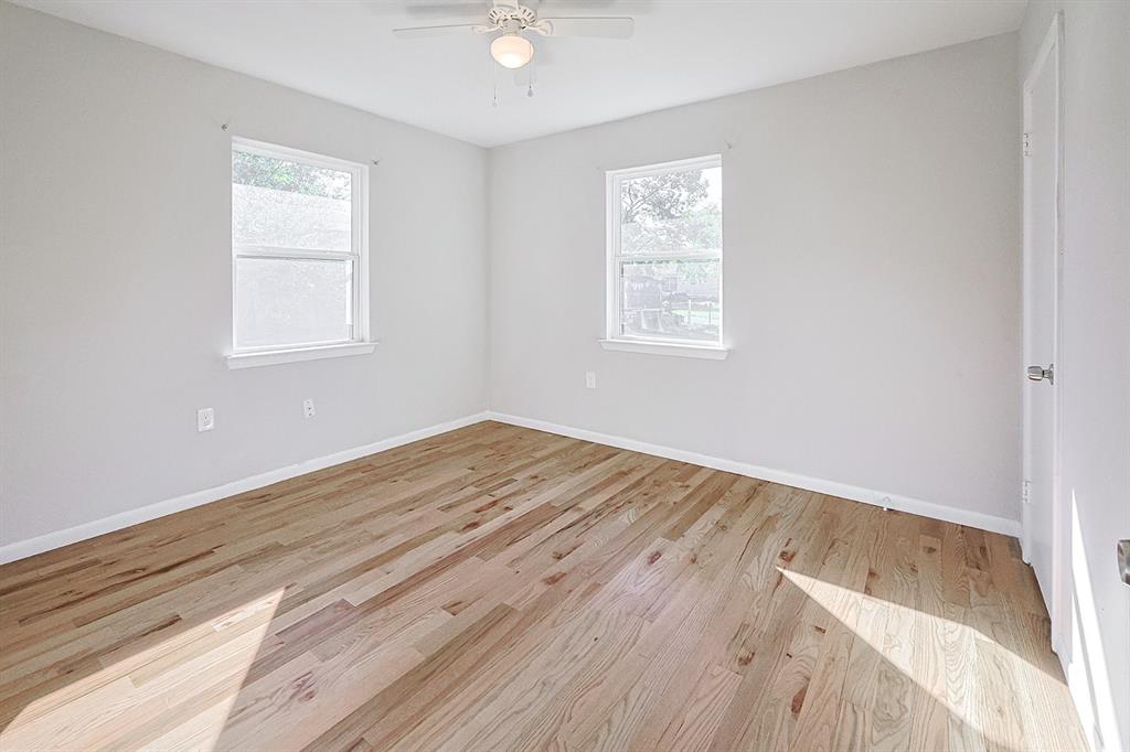305 W Thomas Street - Photo 20