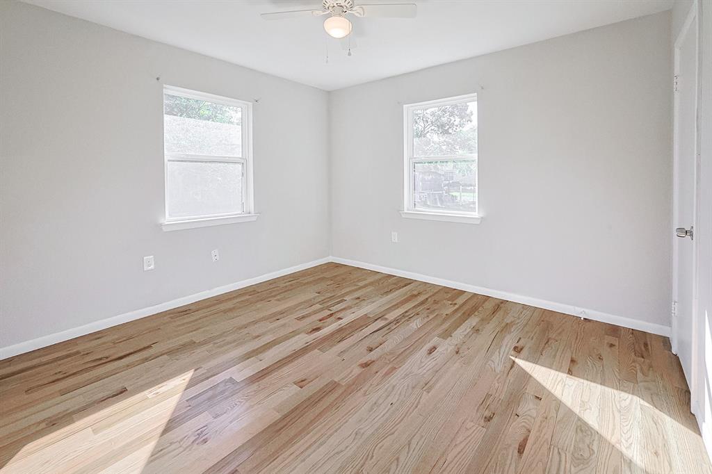 305 W Thomas Street - Photo 21