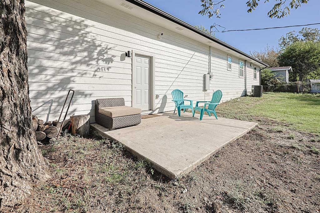 305 W Thomas Street - Photo 24