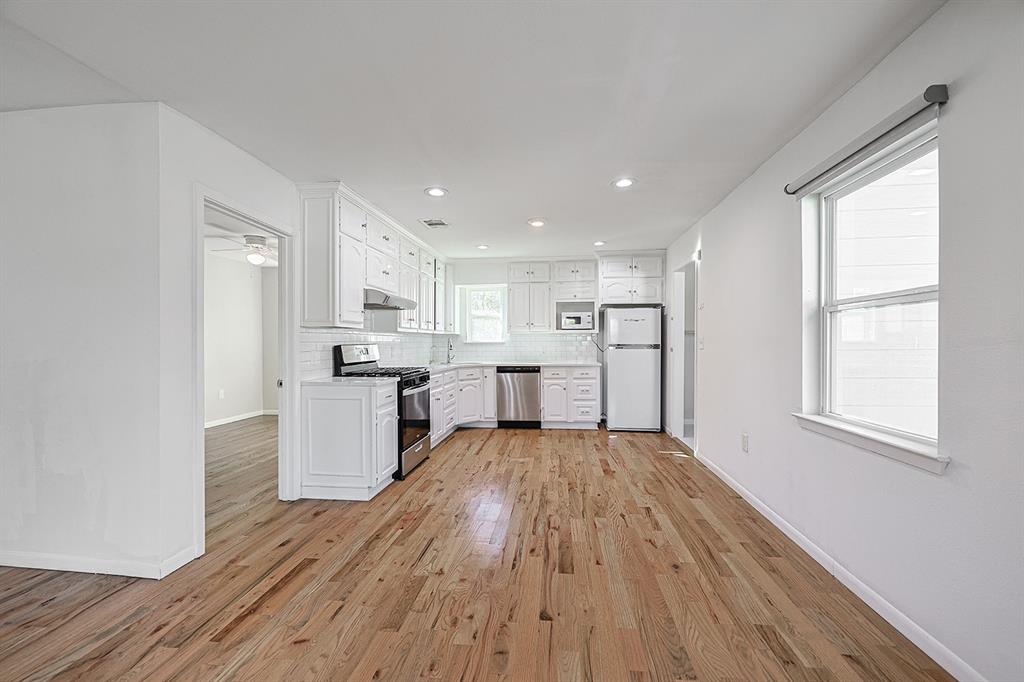 305 W Thomas Street - Photo 8