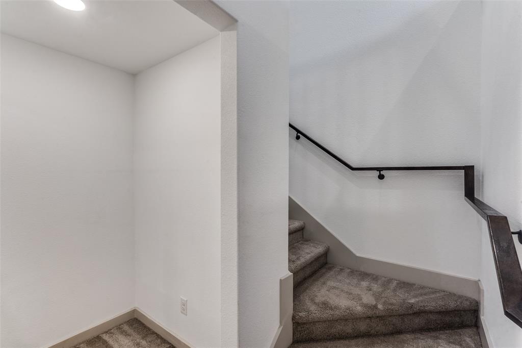 1423 Lamb Drive - Photo 14