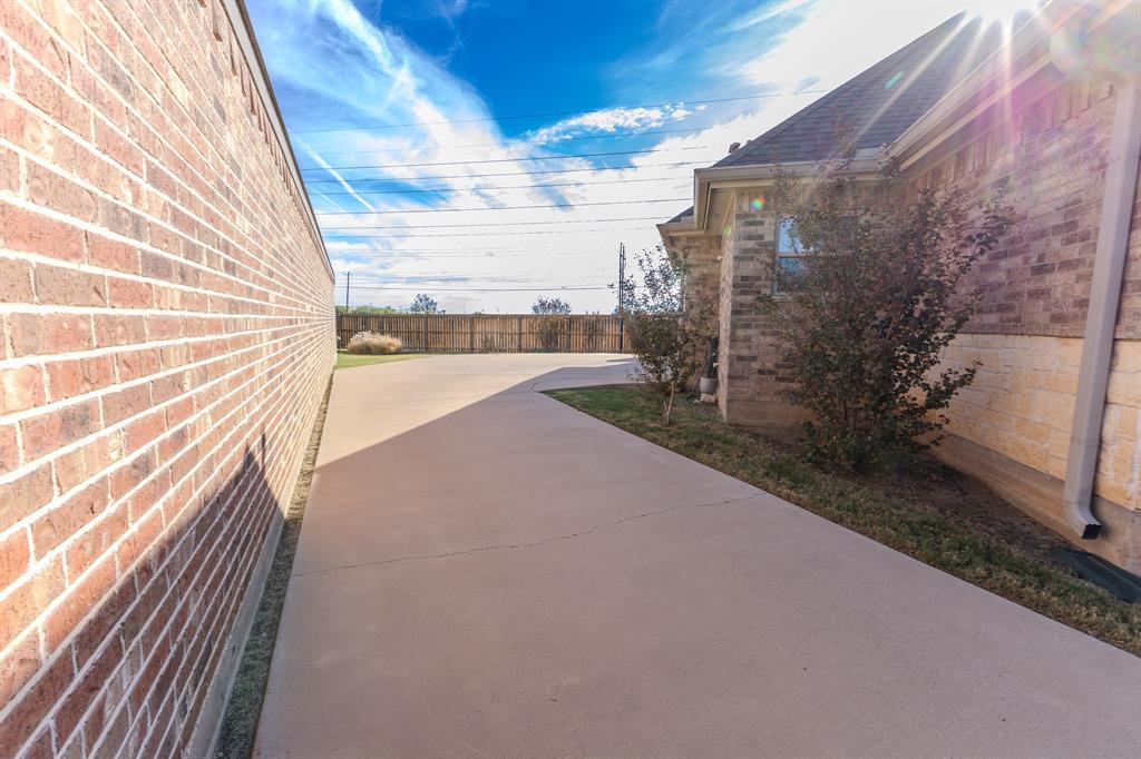 2301 Ians Court - Photo 36