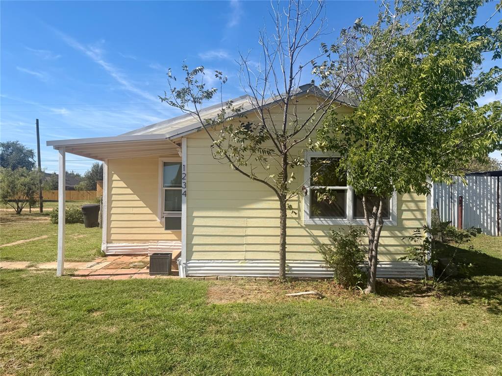 1234 Baker Street - Photo 1