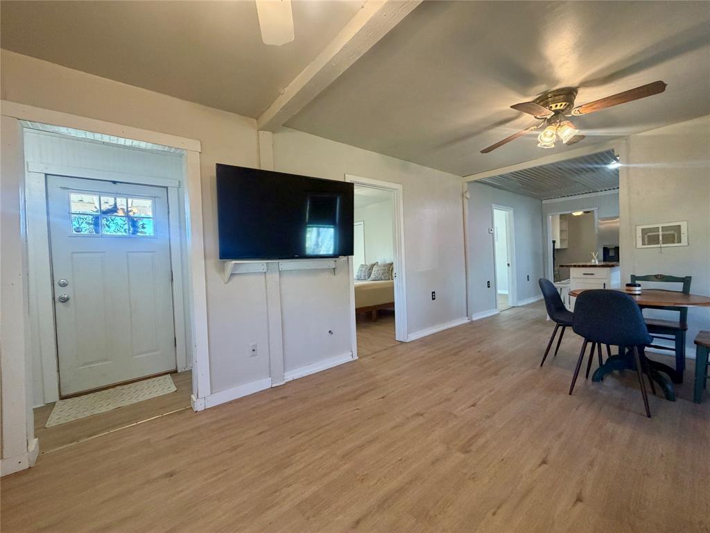 1234 Baker Street - Photo 4