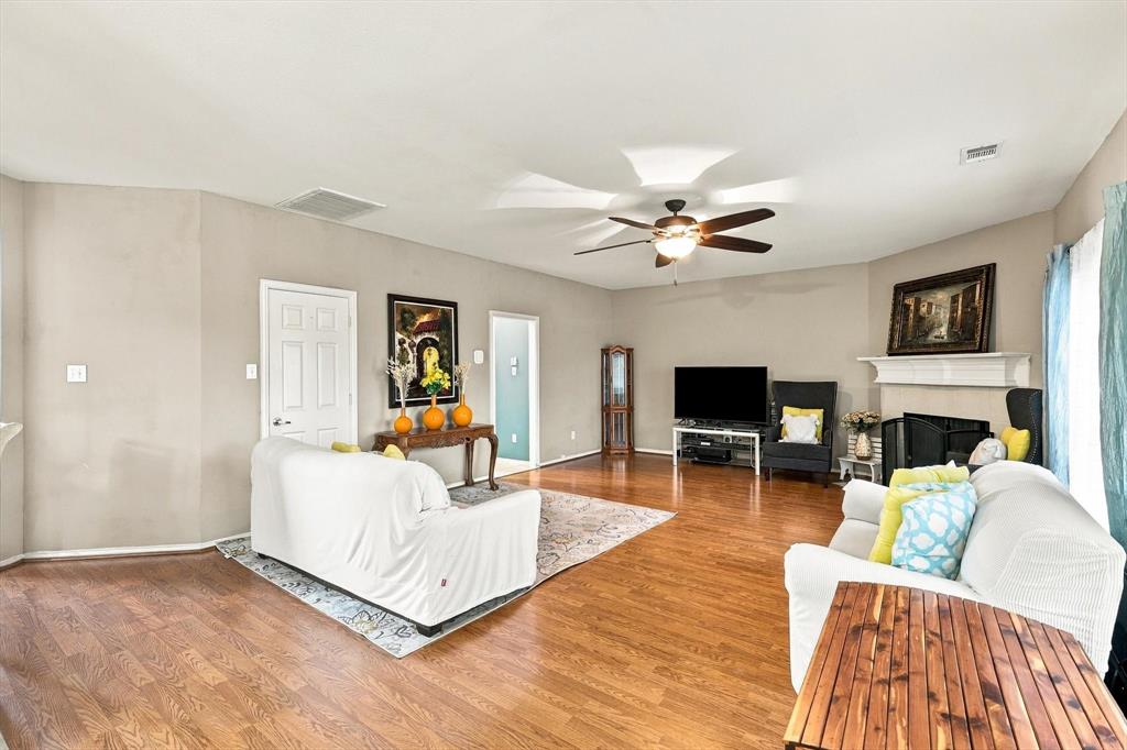 1706 Sunflower Drive - Photo 6