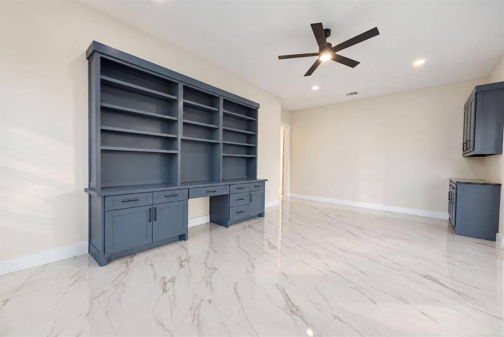 1111 Periwinkle Court - Photo 15