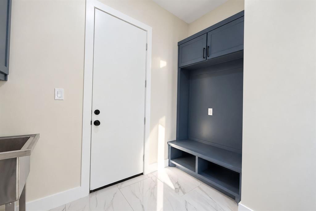 1111 Periwinkle Court - Photo 18