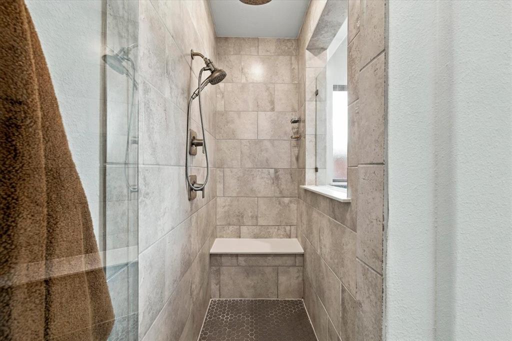 9300 Pecan Woods Trail - Photo 23