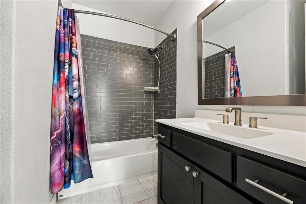 9300 Pecan Woods Trail - Photo 25