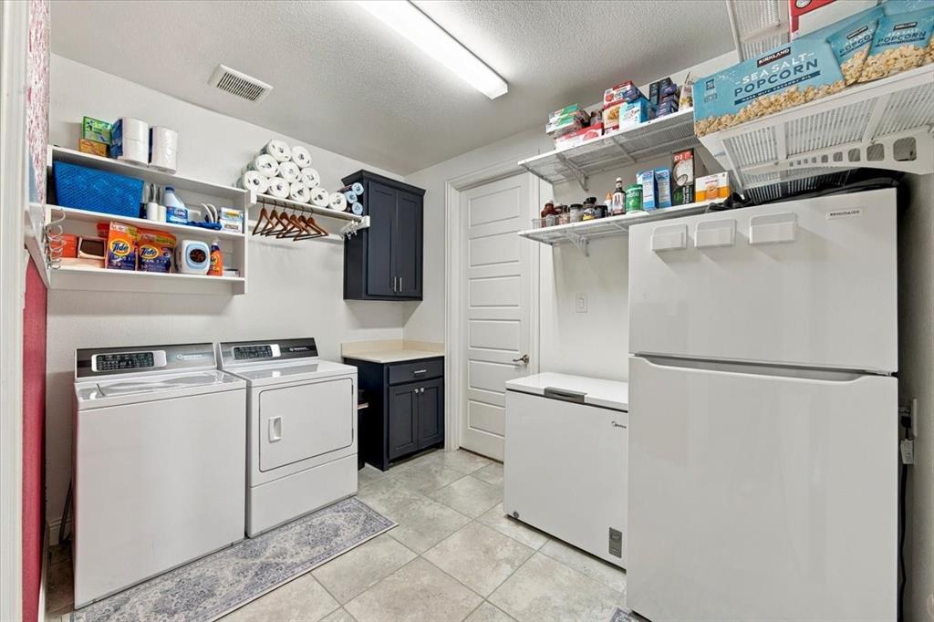 9300 Pecan Woods Trail - Photo 34