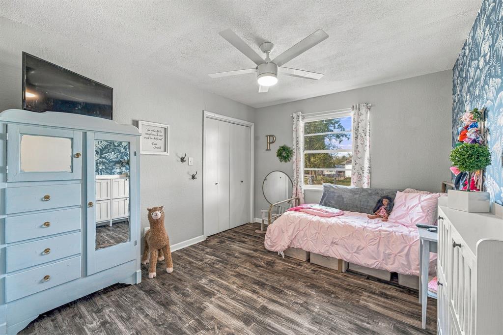 632 E Ross Avenue - Photo 18