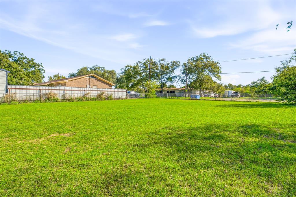 632 E Ross Avenue - Photo 26
