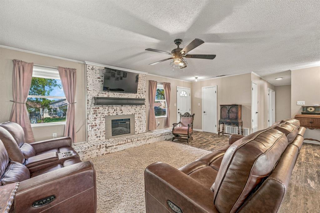 632 E Ross Avenue - Photo 9