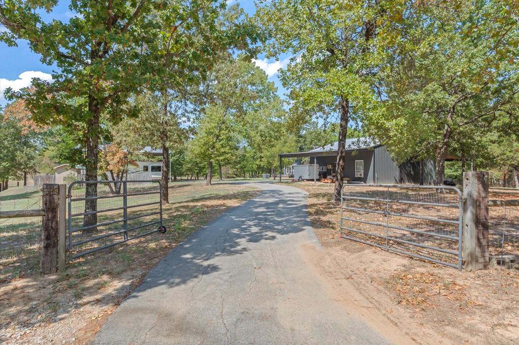 1701 Vz County Road 3211 - Photo 3