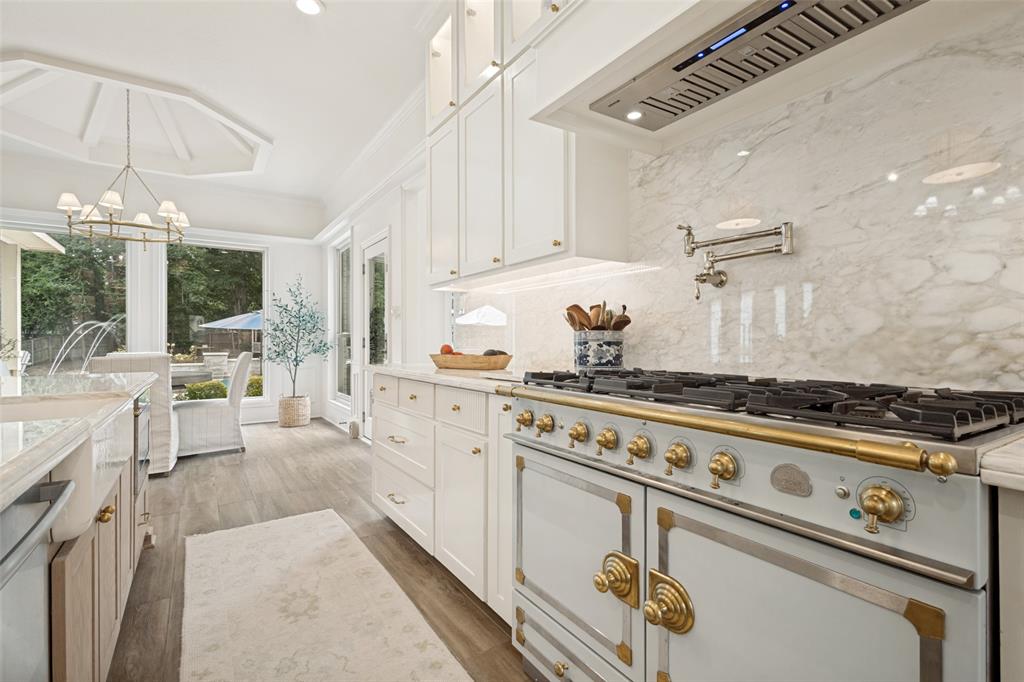 5001 Forest Hill Circle - Photo 11
