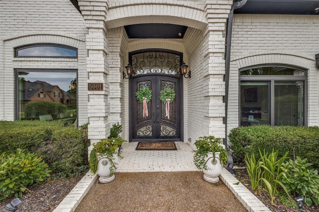 5001 Forest Hill Circle - Photo 2