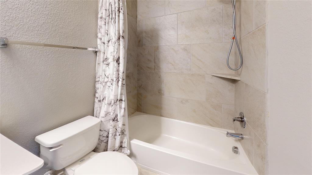 965 Canterbury Lane - Photo 22