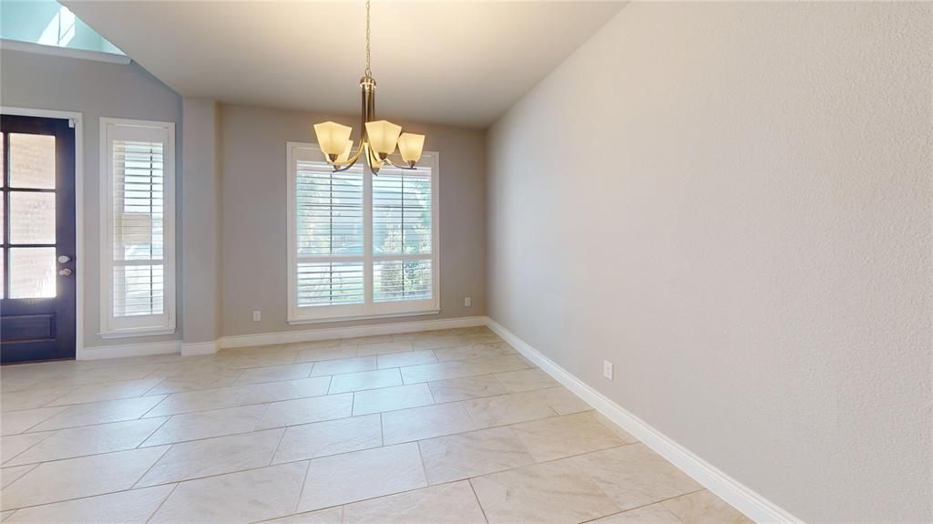 965 Canterbury Lane - Photo 3