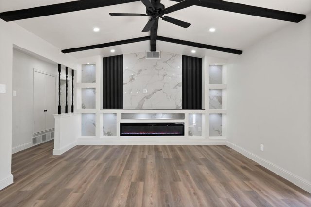 858 Lexington Drive
