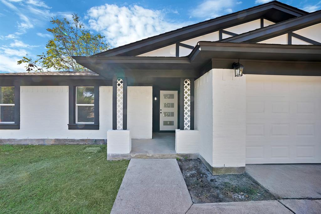 858 Lexington Drive - Photo 4